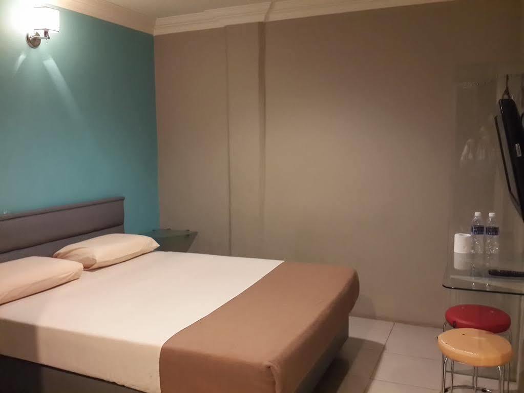 朱朱酒店 Batam 外观 照片